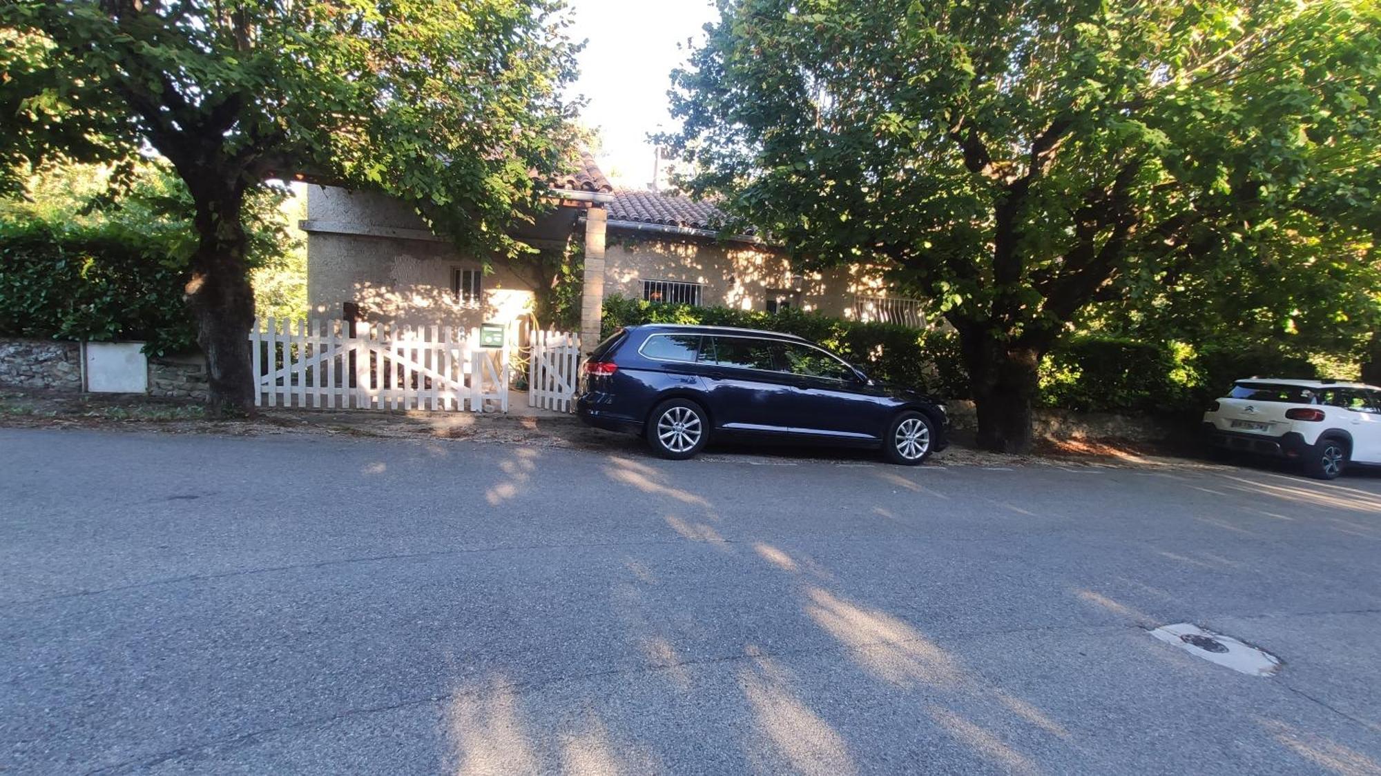 La Clairiere Villa Pierrelongue ภายนอก รูปภาพ